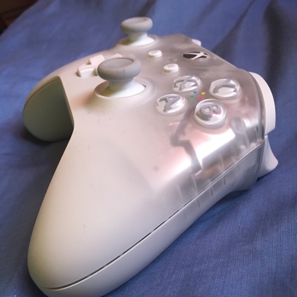 Phantom Xbox controller - Picture 4 of 4